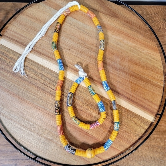 Ghanaian Krobo Bead Necklace and Bracelet Set Colorful African Beads - Picture 14 of 17